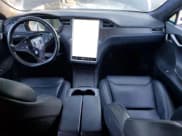 ✅ 2019 Tesla Model S 75D • VIN: 5YJSA1E25KF299740 • Lot: 86717515. Wystawiony na Copart z przebiegiem 97 006 mil. Bezpłatny archiwum sprzedaży aukcyjnych z USA i szczegółowy raport historii pojazdu na DreamBid. Zdjęcie 8.