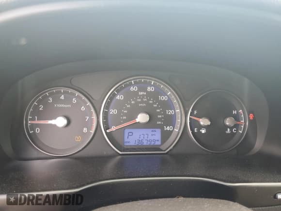 ✅ 2011 Hyundai Santa Fe Limited • VIN: 5XYZK4AG9BG038442 • Lot: 67891644. Listed on Copart with 136,799 mi. Free auction sales archive from the USA and detailed vehicle history report at DreamBid. Image 9.