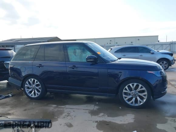 ✅ 2019 Land Rover Range Rover • VIN: SALGS2RE7KA542043 • Lot: 41091478. Listed on IAAI with 39,073 mi. Free auction sales archive from the USA and detailed vehicle history report at DreamBid. Image 14.