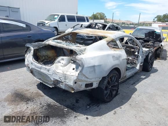 ✅ 2019 Ford Mustang GT Premium • VIN: 1FA6P8CFXK5169586 • Lot: 42815014. Wystawiony na IAAI z przebiegiem Nie podano. Bezpłatny archiwum sprzedaży aukcyjnych z USA i szczegółowy raport historii pojazdu na DreamBid. Zdjęcie 4.