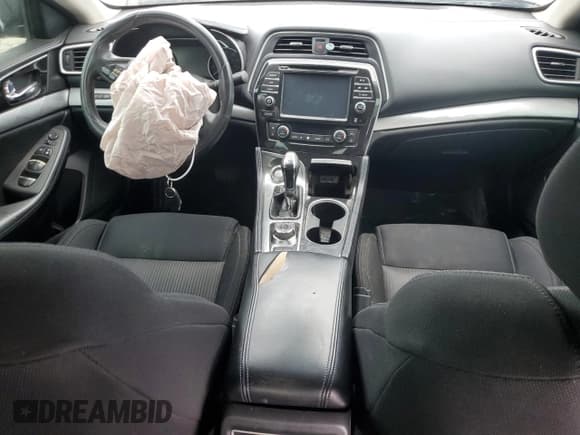 ✅ 2016 Nissan Maxima SV • VIN: 1N4AA6AP4GC400352 • Lot: 60364915. Listed on Copart with 259,624 mi. Free auction sales archive from the USA and detailed vehicle history report at DreamBid. Image 8.