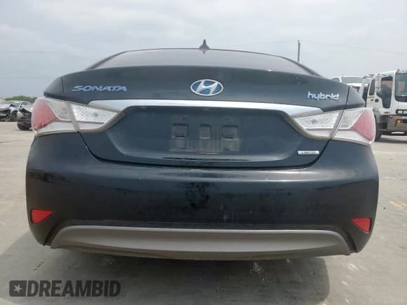 ✅ 2015 Hyundai Sonata • VIN: KMHEC4A44FA129184 • Лот: 57304505. Опубликован ранее на Copart с пробегом 150 397 миль. Бесплатный доступ к архиву аукционных продаж из США и подробный отчёт об истории автомобиля на DreamBid. Изображение 6.