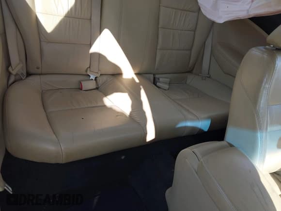 ✅ 2011 Honda Accord EX-L • VIN: 1HGCS2B8XBA007168 • Lot: 41469258. Wystawiony na IAAI z przebiegiem 202 527 mil. Bezpłatny archiwum sprzedaży aukcyjnych z USA i szczegółowy raport historii pojazdu na DreamBid. Zdjęcie 8.