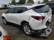 2021 Chevrolet Blazer LT z VIN 3GNKBJR40MS550044, wystawiony jako Copart lot #62065623 z przebiegiem 28 703 mil mil oraz . Historia ofert i sprzedaży dostępna na DreamBid. Obrazek 2.