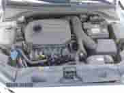 2019 Hyundai Veloster Turbo Ultimate z VIN KMHTH6AB8KU005754, wystawiony jako IAAI lot #42689898 z przebiegiem 95 788 mil mil oraz . Historia ofert i sprzedaży dostępna na DreamBid. Obrazek 10.