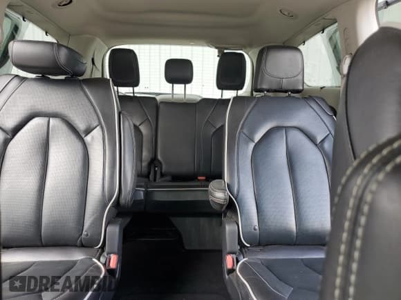 ✅ 2023 Chrysler Pacifica Limited • VIN: 2C4RC1GG1PR606107 • Lot: 66532985. Listed on Copart with 35,471 mi. Free auction sales archive from the USA and detailed vehicle history report at DreamBid. Image 10.