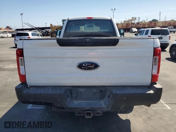 ✅ 2019 Ford F-250 XL • VIN: 1FTBF2A68KEF79010 • Lot: 70582275. Listed on Copart with 99,258 mi. Free auction sales archive from the USA and detailed vehicle history report at DreamBid. Image 6.