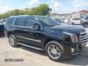 ✅ 2020 Cadillac Escalade Standard • VIN: 1GYS3AKJ2LR159141 • Lot: 43108887. Wystawiony na IAAI z przebiegiem 151 019 mil. Bezpłatny archiwum sprzedaży aukcyjnych z USA i szczegółowy raport historii pojazdu na DreamBid. Zdjęcie 13.