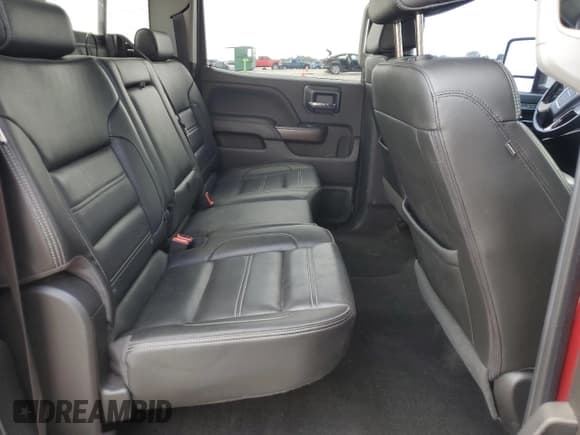 ✅ 2018 GMC Sierra 2500HD Denali • VIN: 1GT12UEY1JF134535 • Lot: 68943765. Listed on Copart with 177,008 mi. Free auction sales archive from the USA and detailed vehicle history report at DreamBid. Image 10.