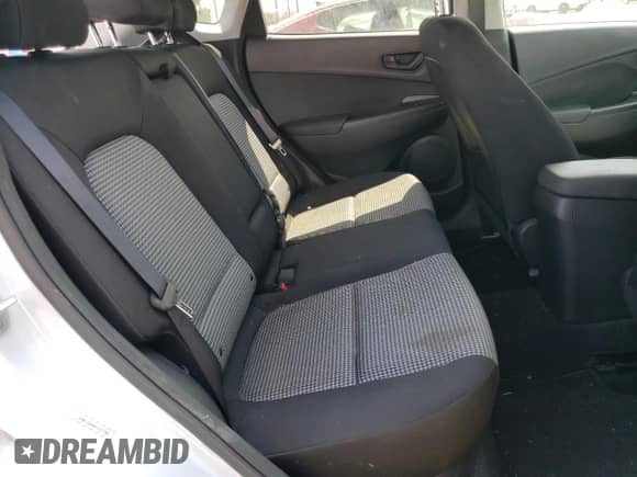 2019 Hyundai Kona SEL z VIN KM8K22AA0KU323705, wystawiony jako Copart lot #61022583 z przebiegiem 34 556 mil mil oraz . Historia ofert i sprzedaży dostępna na DreamBid. Obrazek 10.