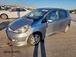 ✅ 2007 Honda Fit Sport • VIN: JHMGD38617S008778 • Lot: 90400445. Listed on Copart with 249,540 mi. Free auction sales archive from the USA and detailed vehicle history report at DreamBid. Image 1.