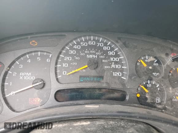 ✅ 2004 GMC Sierra 1500 SLE • VIN: 2GTEK13T741375129 • Лот: 81314555. Опубликован ранее на Copart с пробегом 237 525 миль. Бесплатный доступ к архиву аукционных продаж из США и подробный отчёт об истории автомобиля на DreamBid. Изображение 9.