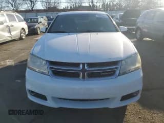 ✅ 2011 Dodge Avenger Lux • VIN: 1B3BD2FB6BN548982 • Лот: 42639585. Опубликован ранее на Copart с пробегом 141 826 миль. Бесплатный доступ к архиву аукционных продаж из США и подробный отчёт об истории автомобиля на DreamBid. Изображение 5.