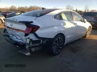 2020 Hyundai Sonata Limited z VIN 5NPEH4J2XLH040714, wystawiony jako Copart lot #70018372 z przebiegiem 16 941 mil mil oraz . Historia ofert i sprzedaży dostępna na DreamBid. Obrazek 3.