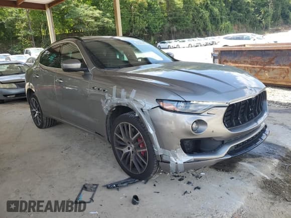 ✅ 2018 Maserati Levante S GranSport • VIN: ZN661YUSXJX277490 • Лот: 64621685. Опубликован ранее на Copart с пробегом 98 477 миль. Бесплатный доступ к архиву аукционных продаж из США и подробный отчёт об истории автомобиля на DreamBid. Изображение 4.