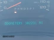 ✅ 2006 Chevrolet Silverado 2500HD LT1 • VIN: 1GCHK23U06F103383 • Лот: 43121005. Опубликован ранее на IAAI с пробегом 302 231 миль. Бесплатный доступ к архиву аукционных продаж из США и подробный отчёт об истории автомобиля на DreamBid. Изображение 15.