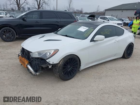 ✅ 2013 Hyundai Genesis Coupe Premium • VIN: KMHHT6KD8DU105635 • Lot: 41708059. Wystawiony na IAAI z przebiegiem 140 893 mil. Bezpłatny archiwum sprzedaży aukcyjnych z USA i szczegółowy raport historii pojazdu na DreamBid. Zdjęcie 2.