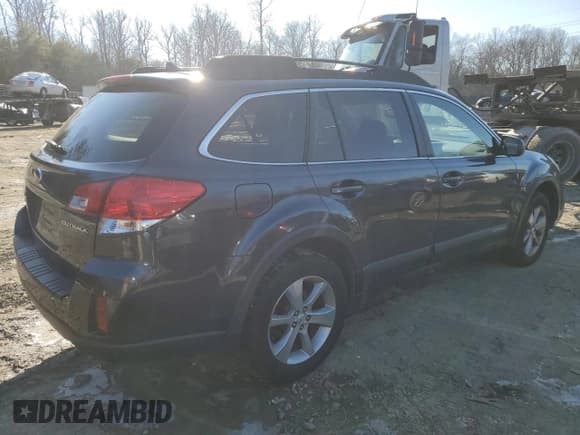 ✅ 2013 Subaru Outback Limited • VIN: 4S4BRCKC1D3215071 • Lot: 88234995. Listed on Copart with 198,768 mi. Free auction sales archive from the USA and detailed vehicle history report at DreamBid. Image 3.