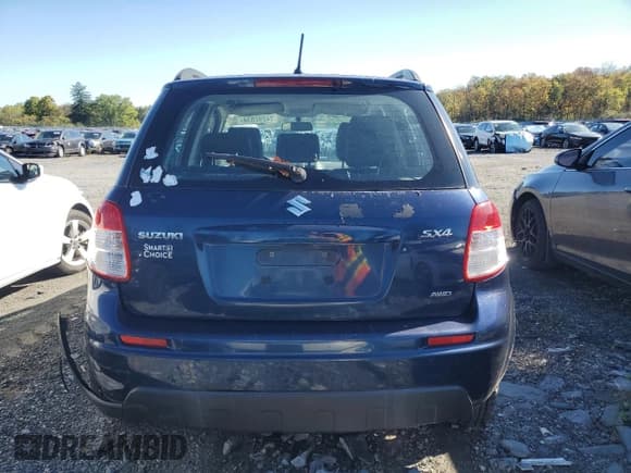 ✅ 2011 Suzuki SX4 Crossover • VIN: JS2YB5A3XB6301108 • Лот: 74292834. Опубликован ранее на Copart с пробегом 190 564 миль. Бесплатный доступ к архиву аукционных продаж из США и подробный отчёт об истории автомобиля на DreamBid. Изображение 6.