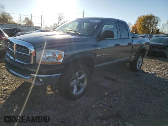 ✅ 2006 Dodge 1500 SLT • VIN: 1D7HU182X6S586163 • Лот: 77477744. Опубликован ранее на Copart с пробегом 184 824 миль. Бесплатный доступ к архиву аукционных продаж из США и подробный отчёт об истории автомобиля на DreamBid. Изображение 1.