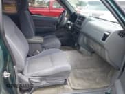 ✅ 2001 Nissan Frontier XE • VIN: 1N6DD26S51C400420 • Lot: 42559810. Listed on IAAI with 76,145 mi. Free auction sales archive from the USA and detailed vehicle history report at DreamBid. Image 5.