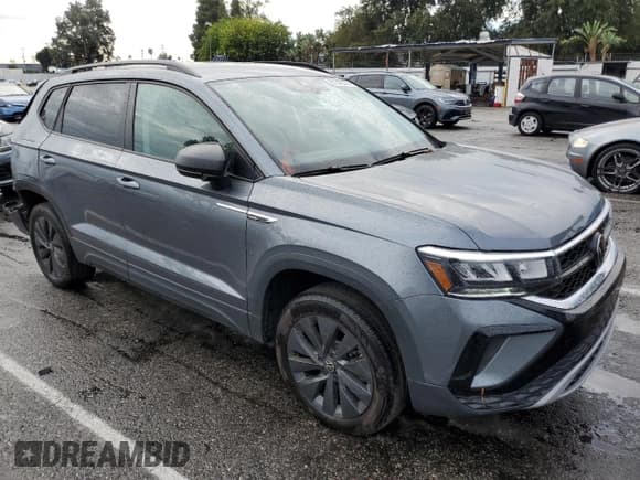 ✅ 2024 Volkswagen Taos S • VIN: 3VV5X7B23RM130357 • Lot: 81342225. Listed on Copart with 1,390 mi. Free auction sales archive from the USA and detailed vehicle history report at DreamBid. Image 4.