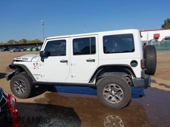 ✅ 2017 Jeep Wrangler Unlimited Rubicon • VIN: 1C4BJWFG6HL588963 • Лот: 43218333. Опубликован ранее на IAAI с пробегом 87 816 миль. Бесплатный доступ к архиву аукционных продаж из США и подробный отчёт об истории автомобиля на DreamBid. Изображение 15.