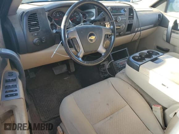 ✅ 2011 Chevrolet Silverado 1500 LT • VIN: 3GCPKSE36BG262627 • Лот: 86503265. Опубликован ранее на Copart с пробегом 172 652 миль. Бесплатный доступ к архиву аукционных продаж из США и подробный отчёт об истории автомобиля на DreamBid. Изображение 8.