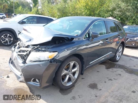 ✅ 2013 Toyota Venza LE • VIN: 4T3BK3BB7DU076481 • Lot: 43225931. Listed on IAAI with 147,667 mi. Free auction sales archive from the USA and detailed vehicle history report at DreamBid. Image 18.