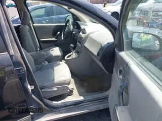 ✅ 2004 Saturn VUE V6 • VIN: 5GZCZ53474S833446 • Lot: 43000464. Wystawiony na IAAI z przebiegiem 192 012 mil. Bezpłatny archiwum sprzedaży aukcyjnych z USA i szczegółowy raport historii pojazdu na DreamBid. Zdjęcie 5.