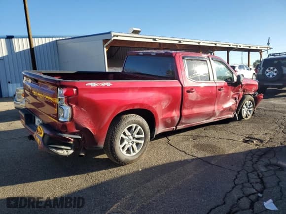✅ 2020 Chevrolet Silverado 1500 RST • VIN: 3GCUYEEDXLG240093 • Lot: 89543325. Wystawiony na Copart z przebiegiem 141 048 mil. Bezpłatny archiwum sprzedaży aukcyjnych z USA i szczegółowy raport historii pojazdu na DreamBid. Zdjęcie 3.