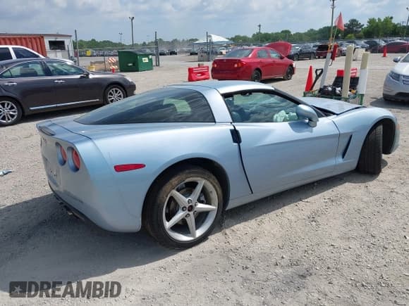 ✅ 2012 Chevrolet Corvette 1LT • VIN: 1G1YE2DW5C5102943 • Lot: 42629221. Listed on IAAI with 66,979 mi. Free auction sales archive from the USA and detailed vehicle history report at DreamBid. Image 4.