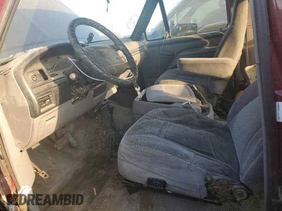 ✅ 1996 Ford Bronco Custom • VIN: 1FMEU15H2TLB67974 • Лот: 75960594. Опубликован ранее на Copart с пробегом 236 973 миль. Бесплатный доступ к архиву аукционных продаж из США и подробный отчёт об истории автомобиля на DreamBid. Изображение 7.