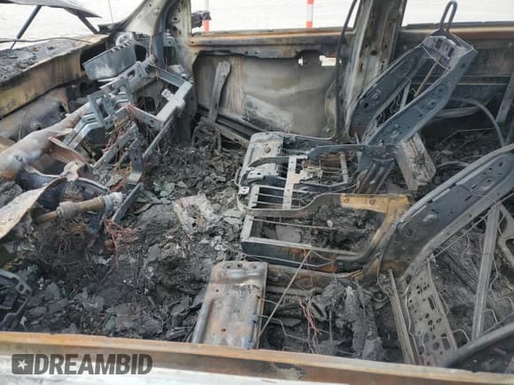 ✅ 2019 Ram 1500 Tradesman • VIN: 1C6RR6KG0KS726806 • Lot: 84593704. Wystawiony na Copart z przebiegiem Nie podano. Bezpłatny archiwum sprzedaży aukcyjnych z USA i szczegółowy raport historii pojazdu na DreamBid. Zdjęcie 7.