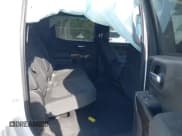 ✅ 2020 Chevrolet Silverado 1500 LT Trail Boss • VIN: 1GCPYFED0LZ269489 • Lot: 41886733. Wystawiony na IAAI z przebiegiem 71 414 mil. Bezpłatny archiwum sprzedaży aukcyjnych z USA i szczegółowy raport historii pojazdu na DreamBid. Zdjęcie 8.