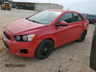 ✅ 2015 Chevrolet Sonic LT • VIN: 1G1JC5SB7F4148860 • Lot: 50632085. Wystawiony na Copart z przebiegiem 125 475 mil. Bezpłatny archiwum sprzedaży aukcyjnych z USA i szczegółowy raport historii pojazdu na DreamBid. Zdjęcie 1.