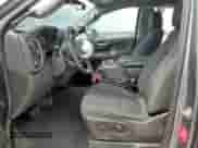 2021 Chevrolet Silverado 1500 LT z VIN 3GCPWCED2MG412089, wystawiony jako Copart lot #81755215 z przebiegiem 37 136 mil mil oraz Szkoda całkowita • Salvage title. Historia ofert i sprzedaży dostępna na DreamBid. Obrazek 7.