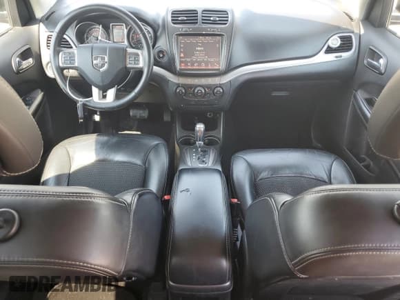 ✅ 2017 Dodge Journey Crossroad Plus • VIN: 3C4PDCGB0HT677477 • Lot: 80803685. Wystawiony na Copart z przebiegiem 168 842 mil. Bezpłatny archiwum sprzedaży aukcyjnych z USA i szczegółowy raport historii pojazdu na DreamBid. Zdjęcie 8.