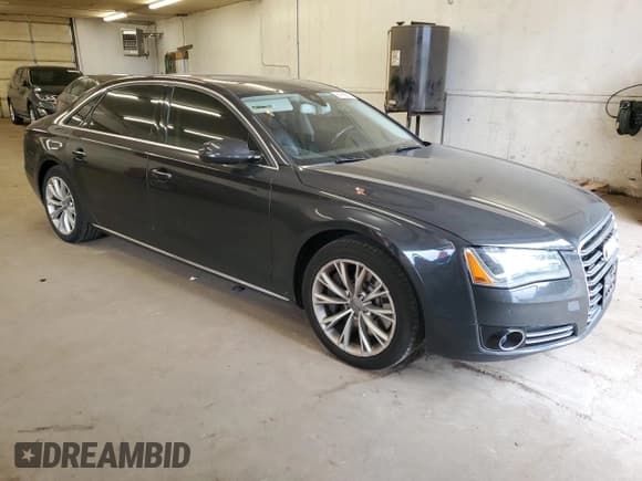 ✅ 2011 Audi A8 • VIN: WAURVAFD0BN004528 • Lot: 64168815. Wystawiony na Copart z przebiegiem 262 309 mil. Bezpłatny archiwum sprzedaży aukcyjnych z USA i szczegółowy raport historii pojazdu na DreamBid. Zdjęcie 4.