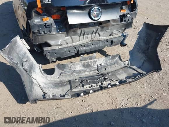 2014 Ford Mustang V6 с VIN 1ZVBP8AM2E5247130, выставлен на аукционе IAAI как лот 43260987 с пробегом 88 623 миль миль и . История ставок и продаж доступна на DreamBid. Изображение 12.