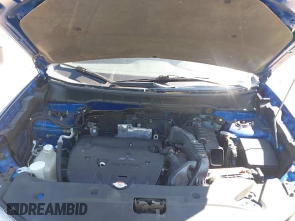 ✅ 2015 Mitsubishi Outlander ES • VIN: 4A4AP3AU9FE005334 • Lot: 43178064. Listed on IAAI with 141,825 mi. Free auction sales archive from the USA and detailed vehicle history report at DreamBid. Image 10.