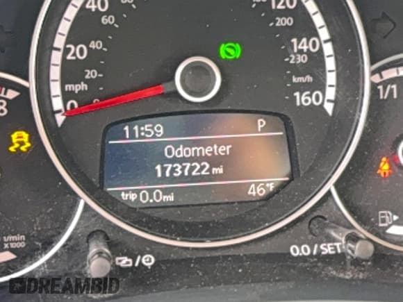 ✅ 2014 Volkswagen Beetle 1.8T • VIN: 3VWJ17AT6EM633705 • Lot: 96934845. Wystawiony na Copart z przebiegiem 173 722 mil. Bezpłatny archiwum sprzedaży aukcyjnych z USA i szczegółowy raport historii pojazdu na DreamBid. Zdjęcie 8.