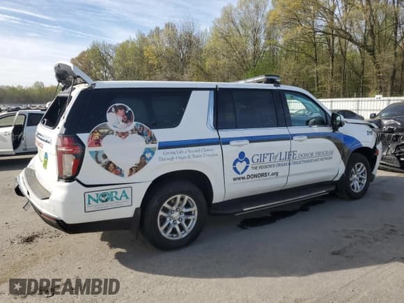 ✅ 2022 Chevrolet Suburban LT • VIN: 1GNSKCKD6NR226915 • Lot: 54315115. Listed on Copart with Not provided. Free auction sales archive from the USA and detailed vehicle history report at DreamBid. Image 3.
