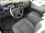 2006 Dodge Dakota SLT z VIN 1D7HE42K86S505605, wystawiony jako Copart lot #76208564 z przebiegiem 184 593 mil mil oraz Czysty tytuł • Clean title. Historia ofert i sprzedaży dostępna na DreamBid. Obrazek 8.