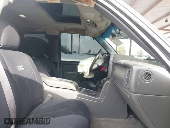 2006 Chevrolet Silverado 1500 LT2 с VIN 1GCEK19T66Z142599, выставлен на аукционе IAAI как лот 43290412 с пробегом 299 985 миль миль и . История ставок и продаж доступна на DreamBid. Изображение 5.