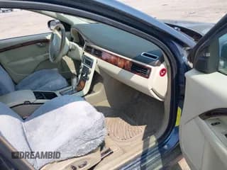 ✅ 2008 Volvo V70 • VIN: YV1BW982181052805 • Lot: 42405228. Listed on IAAI with 205,210 mi. Free auction sales archive from the USA and detailed vehicle history report at DreamBid. Image 5.