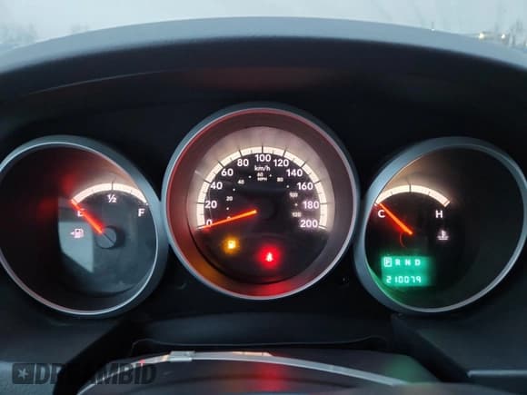 ✅ 2008 Dodge Grand Caravan SE • VIN: 2D8HN44H88R641928 • Lot: 93752005. Listed on Copart with 210,079 mi. Free auction sales archive from the USA and detailed vehicle history report at DreamBid. Image 9.