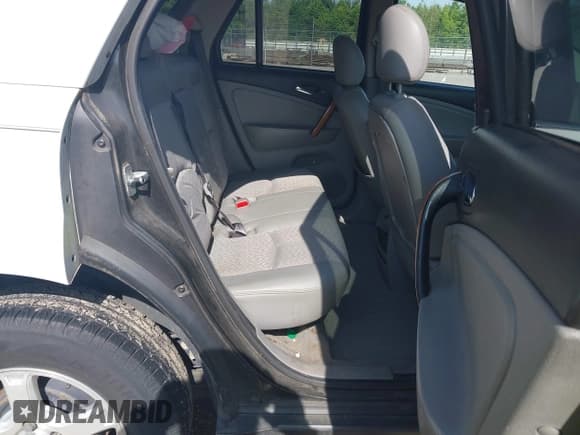 ✅ 2006 Saturn VUE • VIN: 5GZCZ534X6S900267 • Lot: 42439762. Wystawiony na IAAI z przebiegiem 170 198 mil. Bezpłatny archiwum sprzedaży aukcyjnych z USA i szczegółowy raport historii pojazdu na DreamBid. Zdjęcie 8.