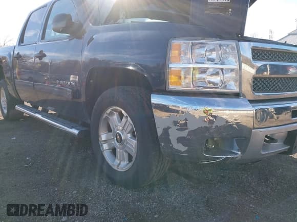 ✅ 2012 Chevrolet Silverado 1500 LT • VIN: 1GCPKSE74CF145134 • Lot: 43698193. Wystawiony na IAAI z przebiegiem 156 828 mil. Bezpłatny archiwum sprzedaży aukcyjnych z USA i szczegółowy raport historii pojazdu na DreamBid. Zdjęcie 6.