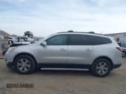 ✅ 2015 Chevrolet Traverse LT • VIN: 1GNKVHKDXFJ317562 • Lot: 43511947. Wystawiony na IAAI z przebiegiem 146 270 mil. Bezpłatny archiwum sprzedaży aukcyjnych z USA i szczegółowy raport historii pojazdu na DreamBid. Zdjęcie 15.